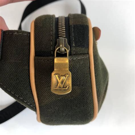 louis vuitton supreme belt bag black